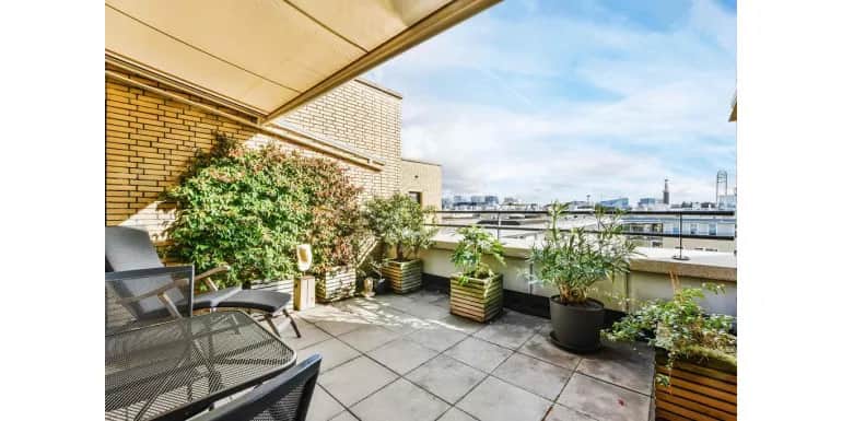 Jakie rośliny do dużych donic na taras? Stwórz piękne aranżacje